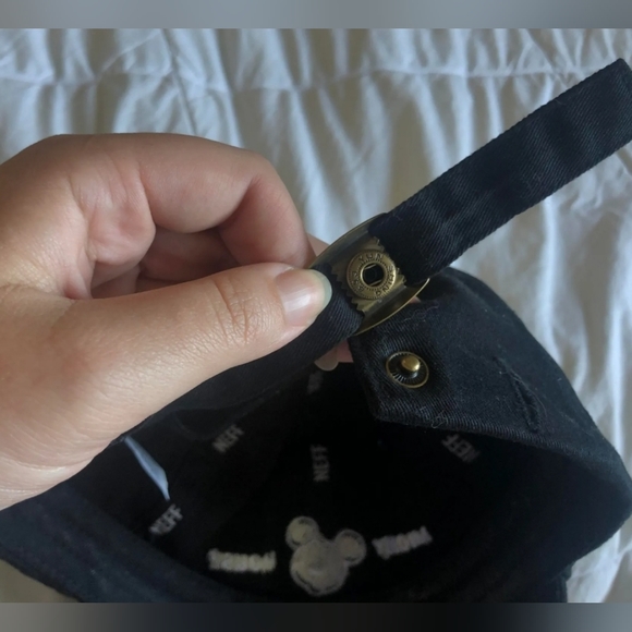 Neff Mickey Mouse Baseball Cap - Picture 4 of 5
